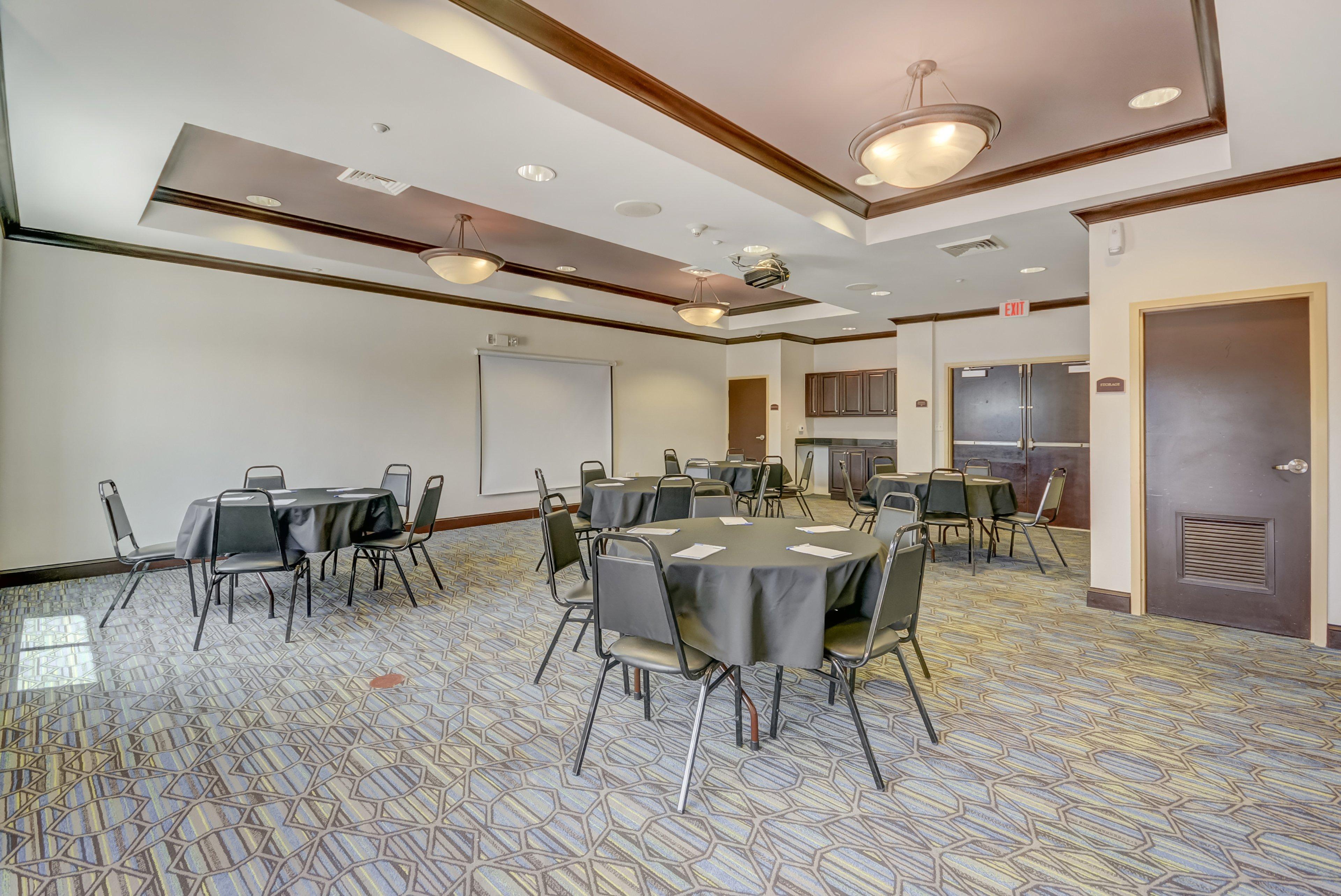 Holiday Inn Express Hotel & Suites Tampa-Usf-Busch Gardens By Ihg Экстерьер фото